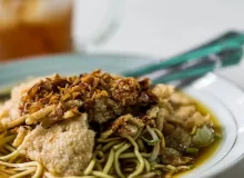 Mie Kopyok Pak Dhuwur